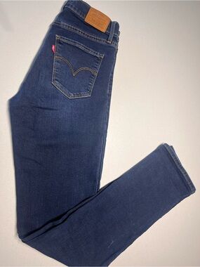 Levi's Women’s Dark Rinse Slim Stretch Jeans
